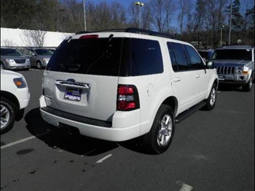 Ford Explorer 2010 photo 3
