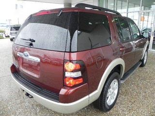 Ford Explorer 2010 photo 1