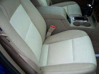 Ford Explorer 2010 photo 3