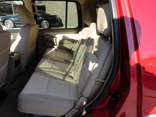 Ford Explorer 2010 photo 2