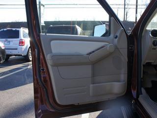 Ford Explorer 2010 photo 5