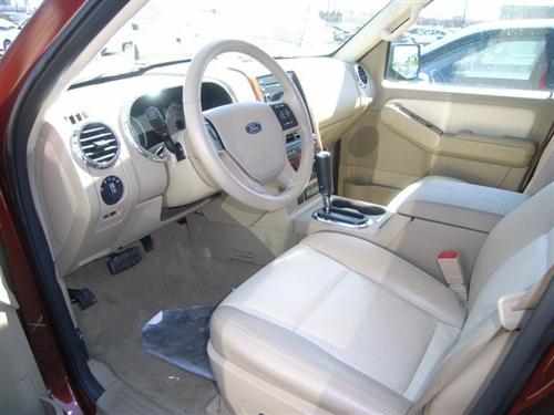 Ford Explorer 2010 photo 2