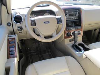 Ford Explorer 2010 photo 3