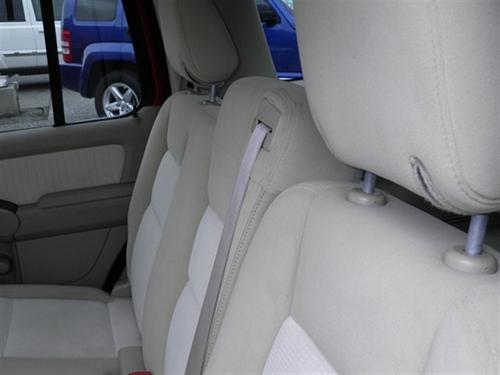 Ford Explorer 2010 photo 1