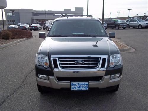Ford Explorer 2010 photo 1