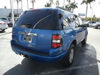 Ford Explorer 2010 photo 1