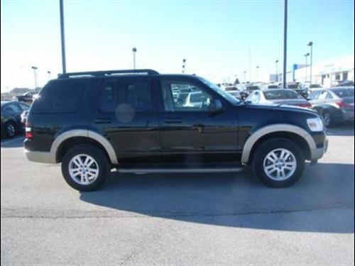 Ford Explorer 2010 photo 3