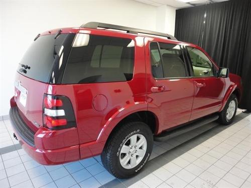 Ford Explorer 2010 photo 2