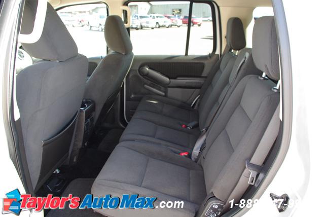 Ford Explorer 2010 photo 4
