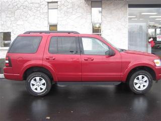Ford Explorer 2010 photo 1