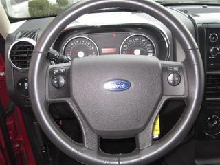 Ford Explorer 2010 photo 5