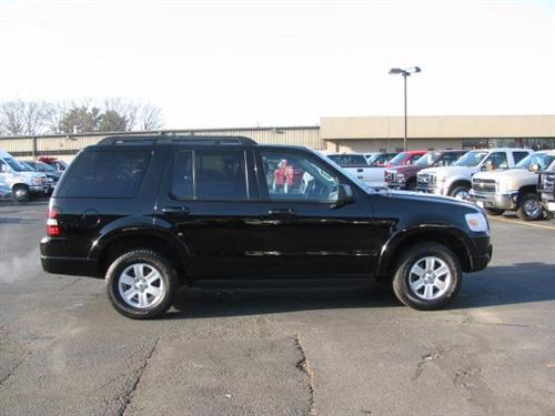 Ford Explorer 2010 photo 1
