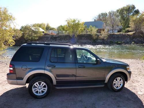 Ford Explorer 2010 photo 1