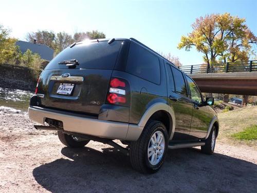 Ford Explorer 2010 photo 2