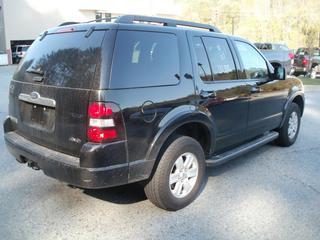 Ford Explorer 2010 photo 1