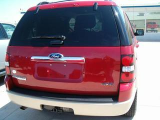 Ford Explorer 2010 photo 2