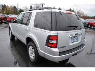 Ford Explorer 2010 photo 1