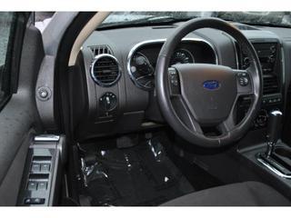 Ford Explorer 2010 photo 4