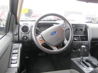 Ford Explorer 2010 photo 5