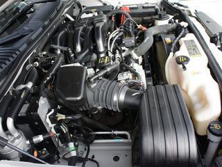 Ford Explorer 2010 photo 1