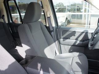 Ford Explorer 2010 photo 3