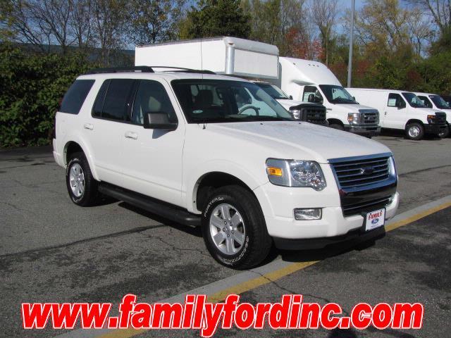 Ford Explorer ESi Sport Utility