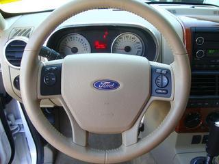 Ford Explorer 2010 photo 3