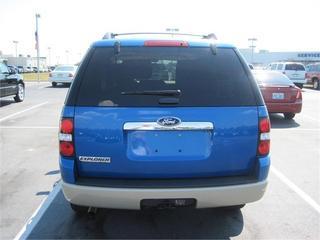 Ford Explorer 2010 photo 4