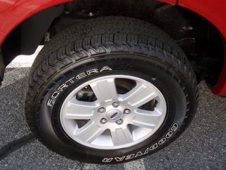 Ford Explorer 2010 photo 4