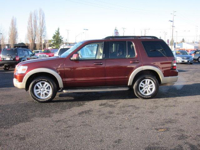 Ford Explorer 2010 photo 1