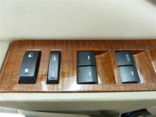 Ford Explorer 2010 photo 1