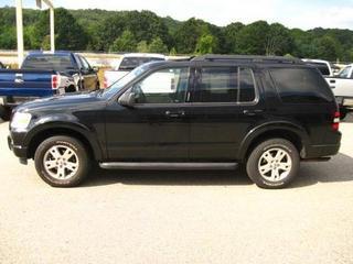 Ford Explorer 2010 photo 2