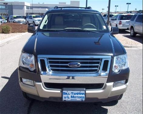 Ford Explorer 2010 photo 1