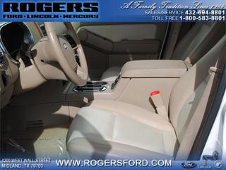 Ford Explorer 2010 photo 3
