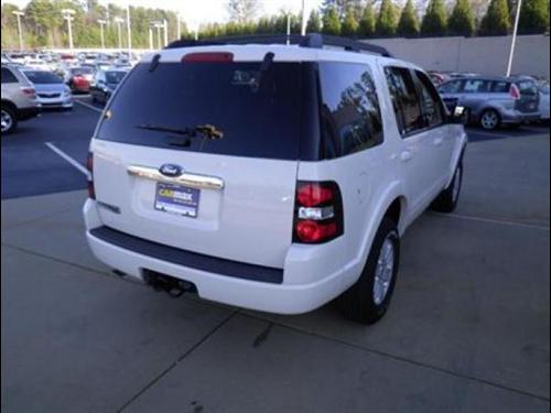 Ford Explorer 2010 photo 4