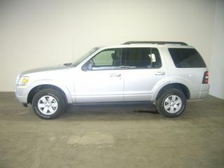 Ford Explorer 2010 photo 1