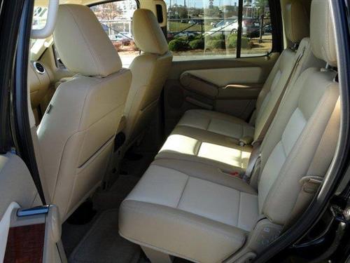 Ford Explorer 2010 photo 3