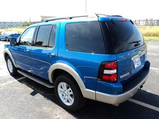 Ford Explorer 2010 photo 1
