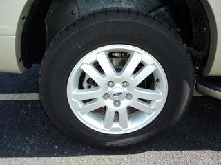 Ford Explorer 2010 photo 3