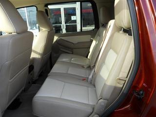 Ford Explorer 2010 photo 2
