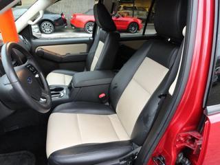 Ford Explorer 2010 photo 1