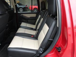 Ford Explorer 2010 photo 2