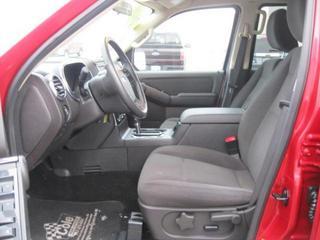 Ford Explorer 2010 photo 2