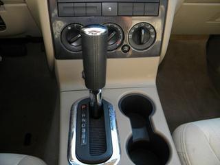 Ford Explorer 2010 photo 3