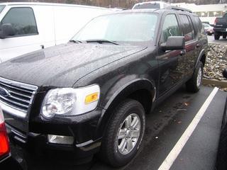 Ford Explorer 2010 photo 1