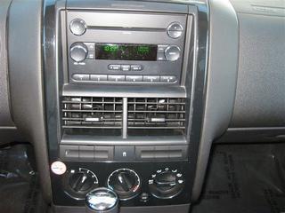 Ford Explorer 2010 photo 3