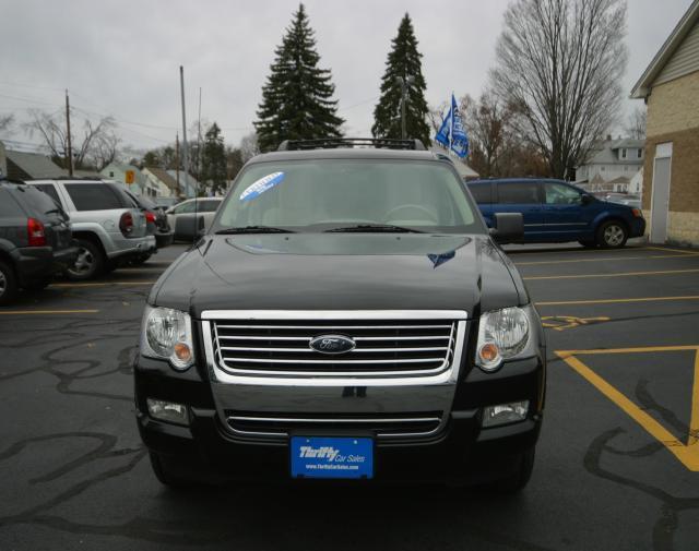 Ford Explorer 2010 photo 2