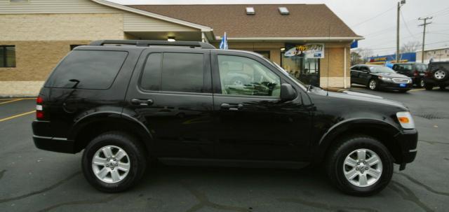 Ford Explorer 2010 photo 4