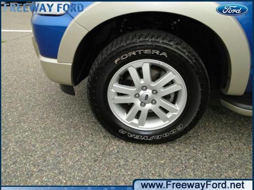 Ford Explorer 2010 photo 2