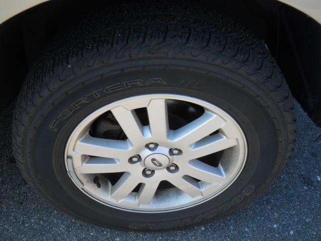 Ford Explorer 2010 photo 3